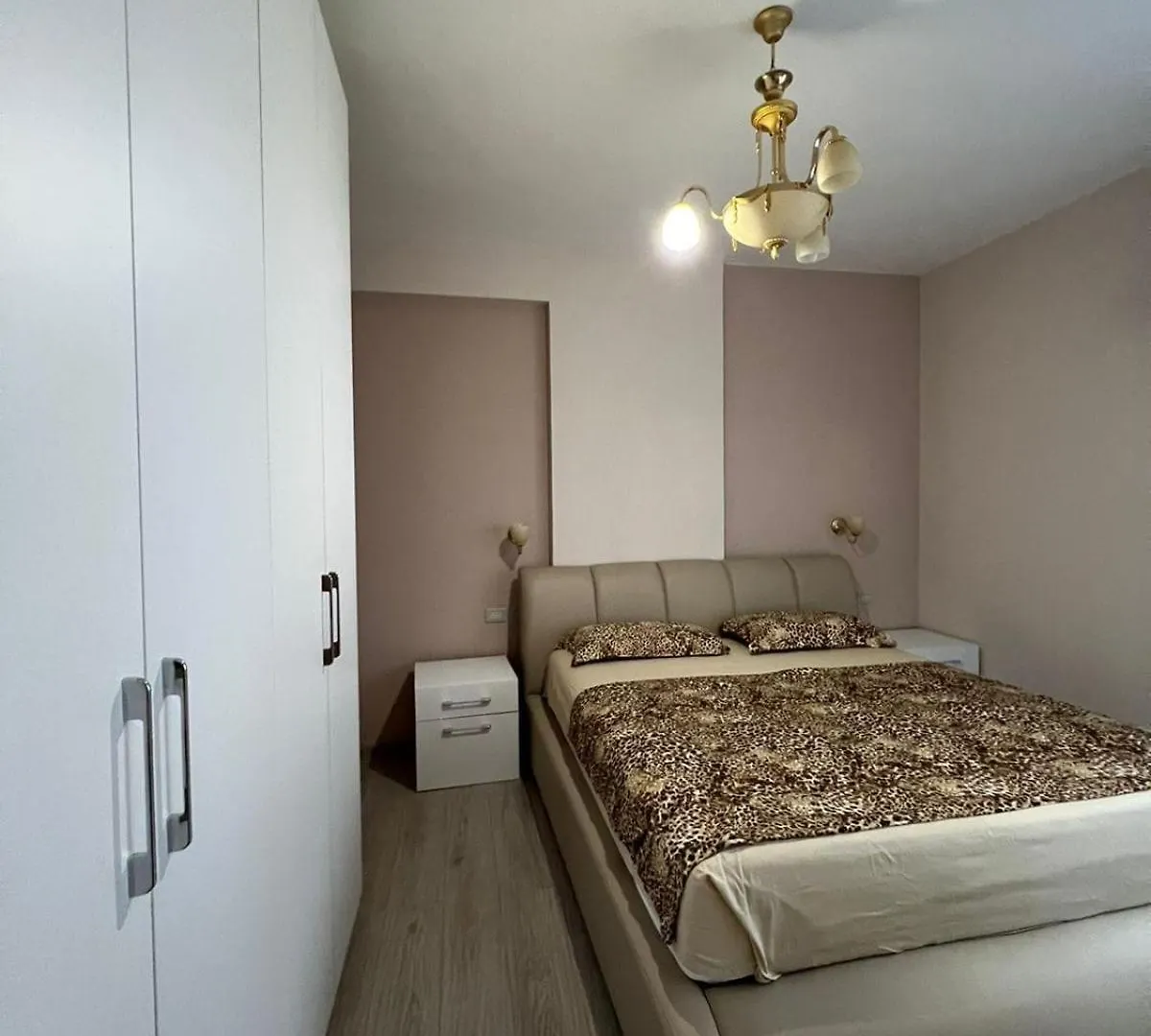 Trio Travel Apartment Vlore